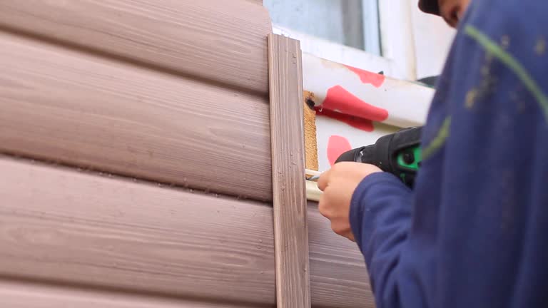 Affordable siding repair and maintenance services in Clarendon, AR